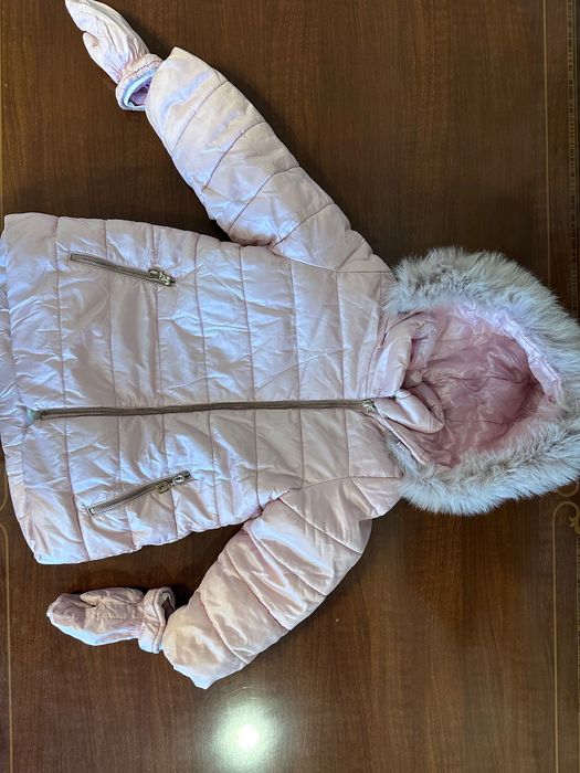 Продам зимний костюм на девочку