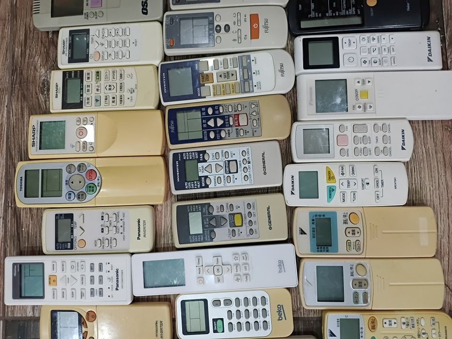 Дистанционно за климатик Air conditioning remote genuine