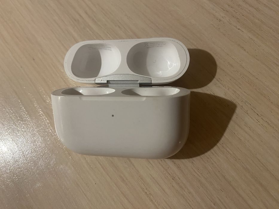 Airpods pro 2! Case lightning