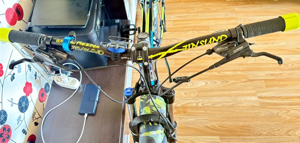 Vând bicicletă GT Avalanche 27.5