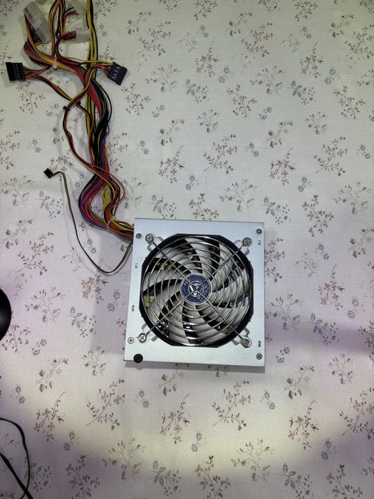 Захранване 500W за компютър