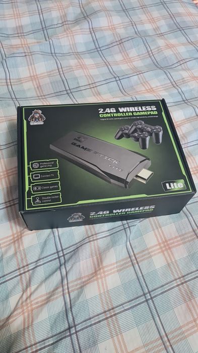 Продам игровая приставка 8000