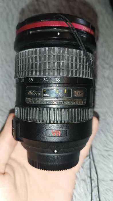 Nikon d7000 вместе с объективом