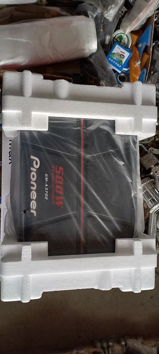 Pioneer 2 каналли усилител сотилади