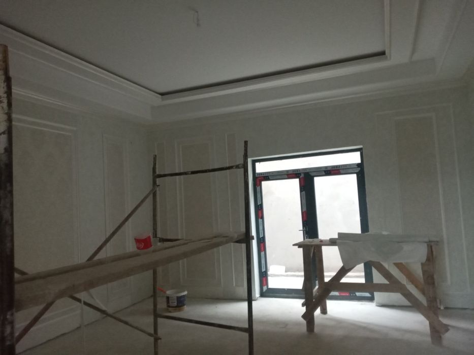 Продаю срочно 120 000$ З сотка 2  хол, 1  зал, 4 спал., 1 кухн