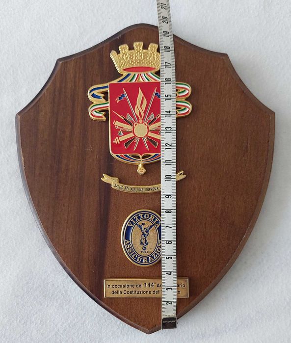 2 steme, embleme lemn