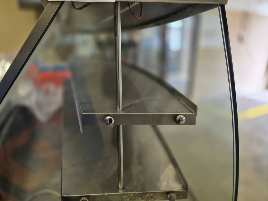 Професионална хладилна витрина от алпака - Botrugo Prima