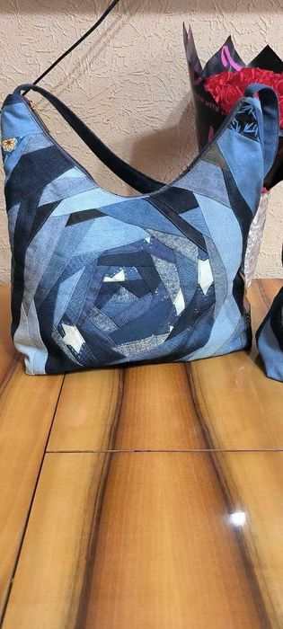 Продаются сумочки ручная работа .