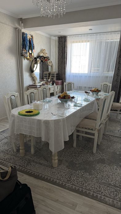 Продам столы со стульями