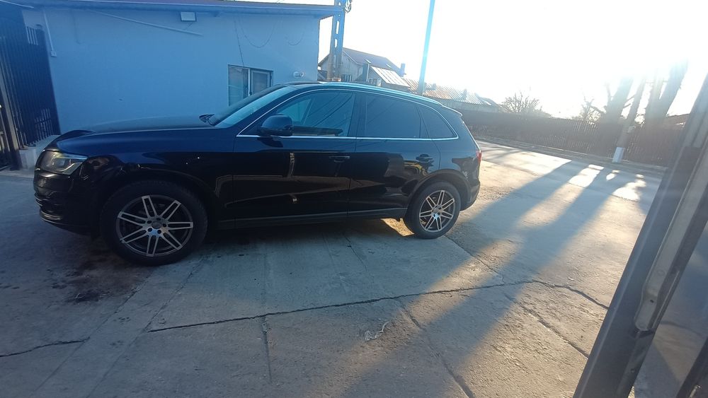 Vând Audi Q5 , an 2009, 2.0TDI quattro, cutie automată