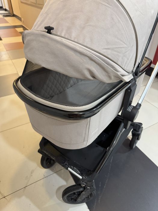 Продам коляску Kidilo
