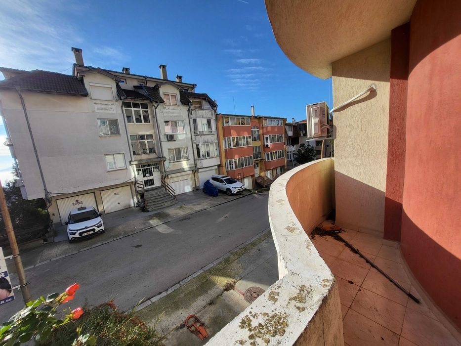 Дава се под наем Тристаен апартамент в Варна, Бриз - 85 кв.м за 648.21 € - Снимка #14