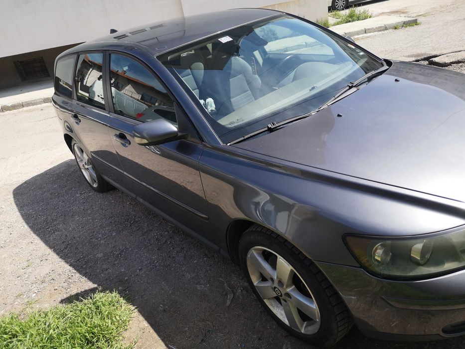 Volvo V50