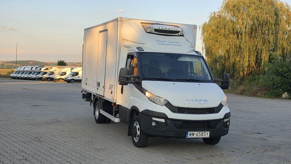 Iveco frigorific lift