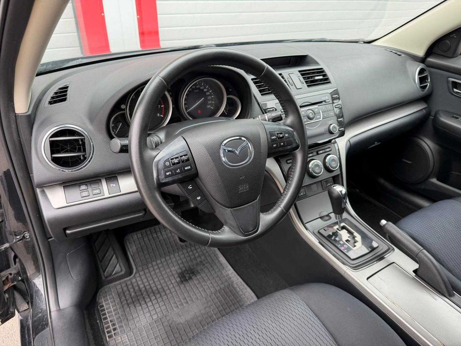 Mazda 6 2.0I 2011г