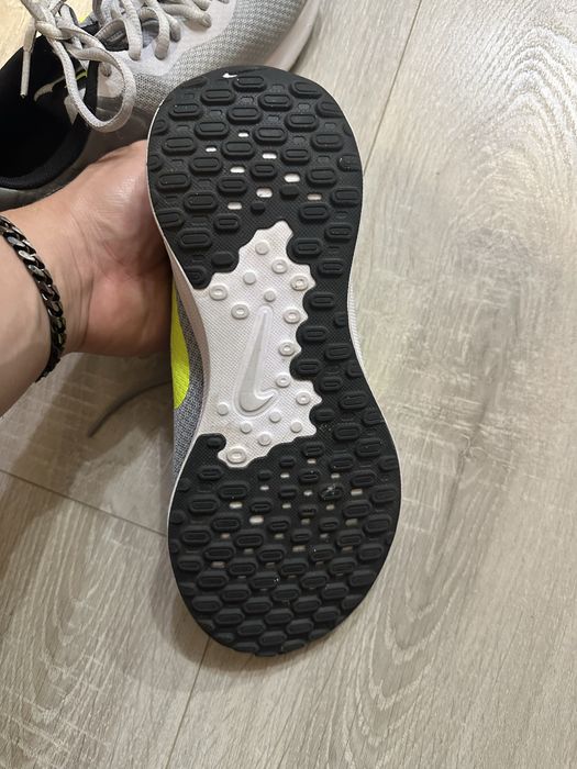 Adidasi Nike marimea 39