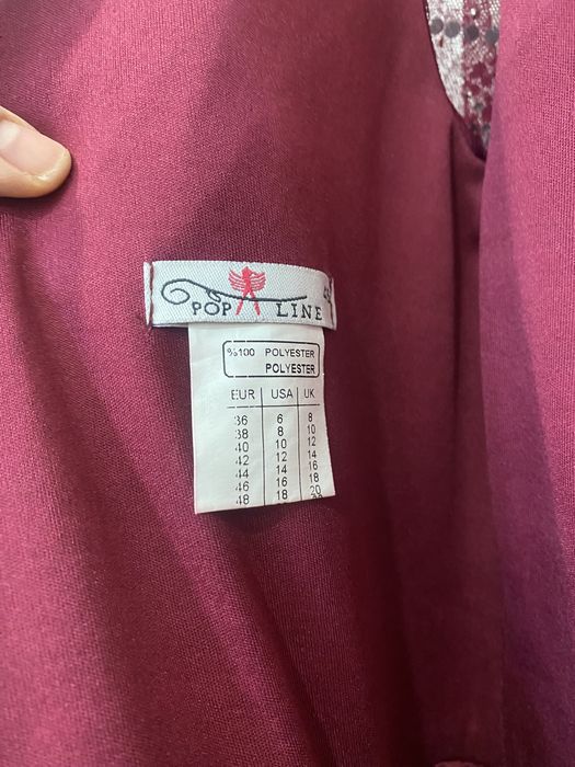 Бордовое вечернее платье