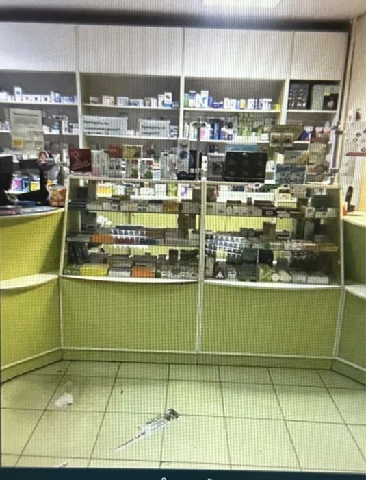 Продам мебель под аптеку