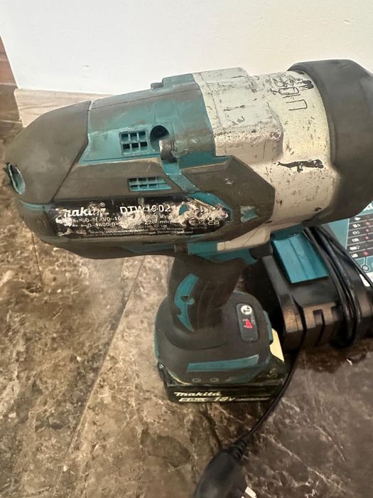 Bormasina Makita DTW, 1200si teodolid de nivel