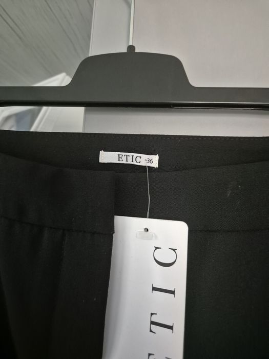 Pantaloni dama office noi cu etichetă Etic Zara H&M