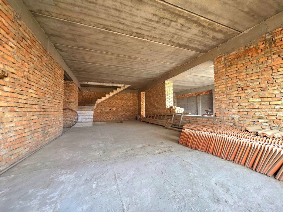 Вайида 3 каватлик хонадон сотилади