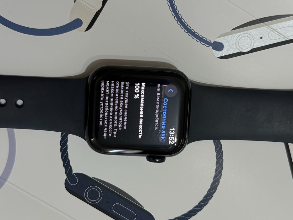 Продам часы Apple Watch 2
