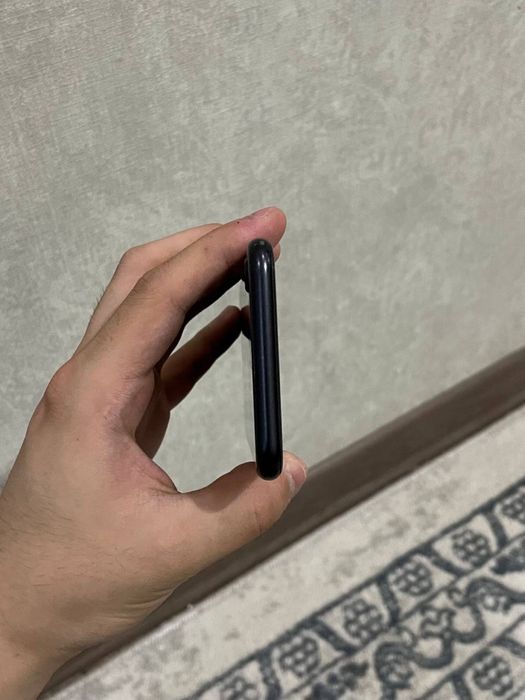 iPhone se 2020 black