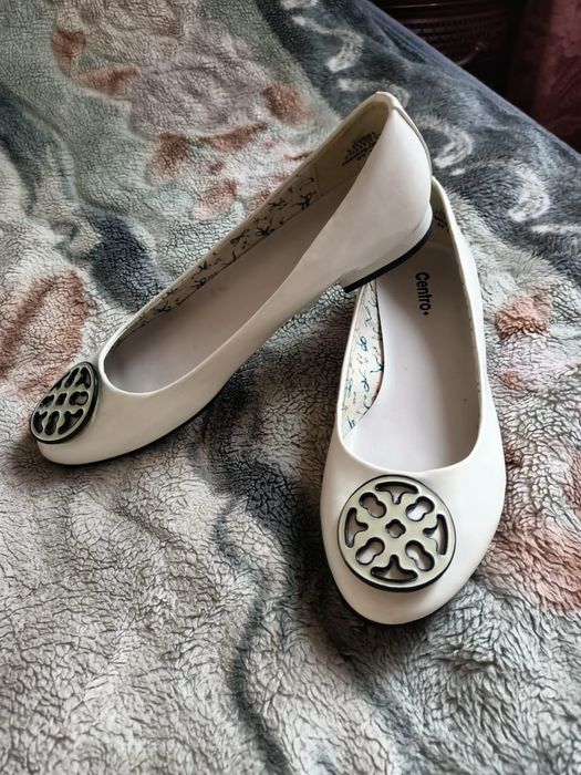 Продам новые балетки