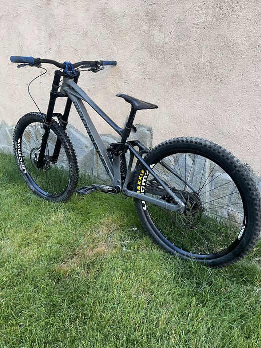 Mondraker Summum 2024 R  Mullet СЕРВИЗИРАНО - М размер