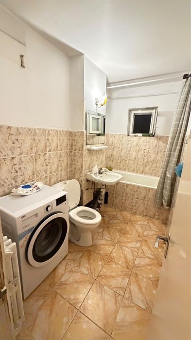 Inchiriez apartament 2 camere zona stadion