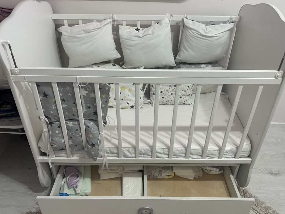 Продаю детскую кроватку.