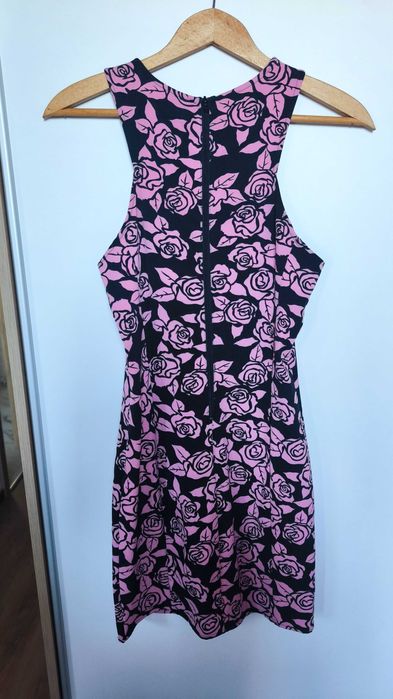 Елегантни дамски рокли