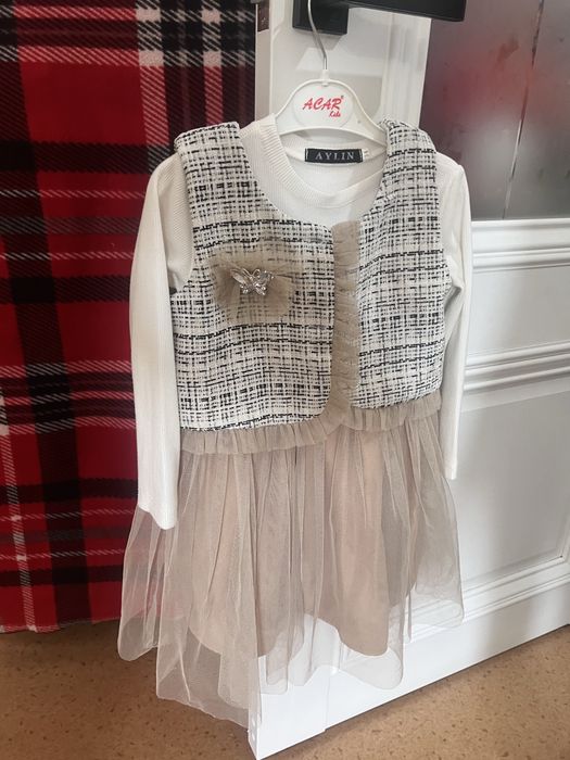 3 платье на возраст 5-7,8 лет