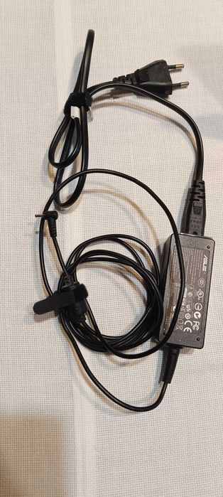 Продавам лаптоп Asus1201N