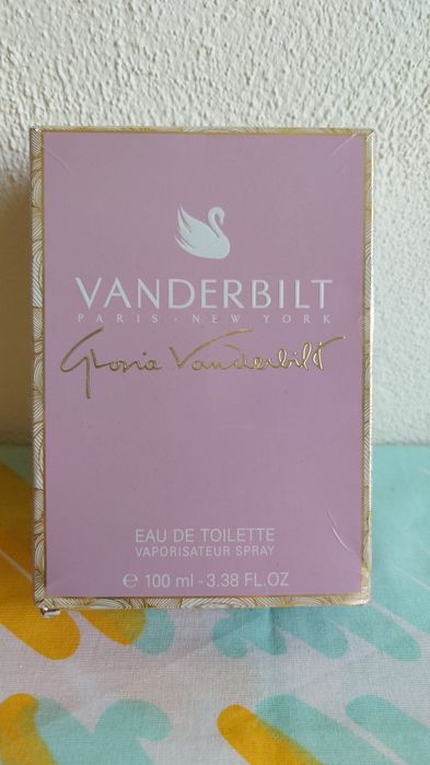 Parfum Gloria Vanderbilt