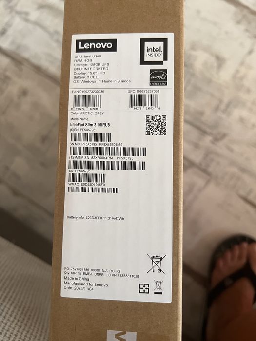 Vand laptop lenovo nou