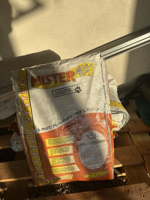 Mancare caini Mister Mix 25 kg