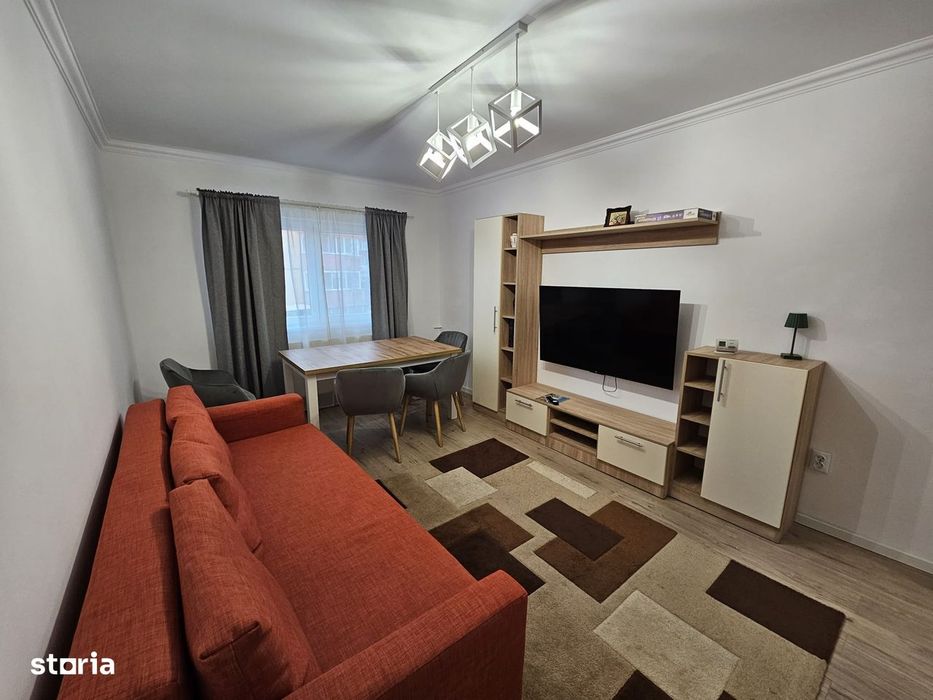 Apartament 2 camere cu balcon în Centrul Nou — fotografia 1