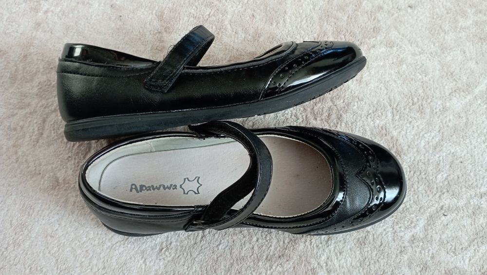 Елегантни официални обувки 33 номер