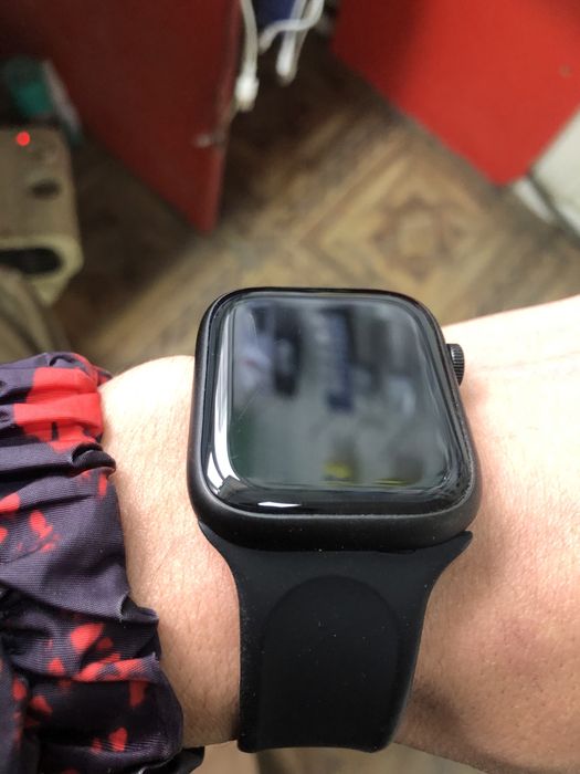 Apple Watch Rangi Qora