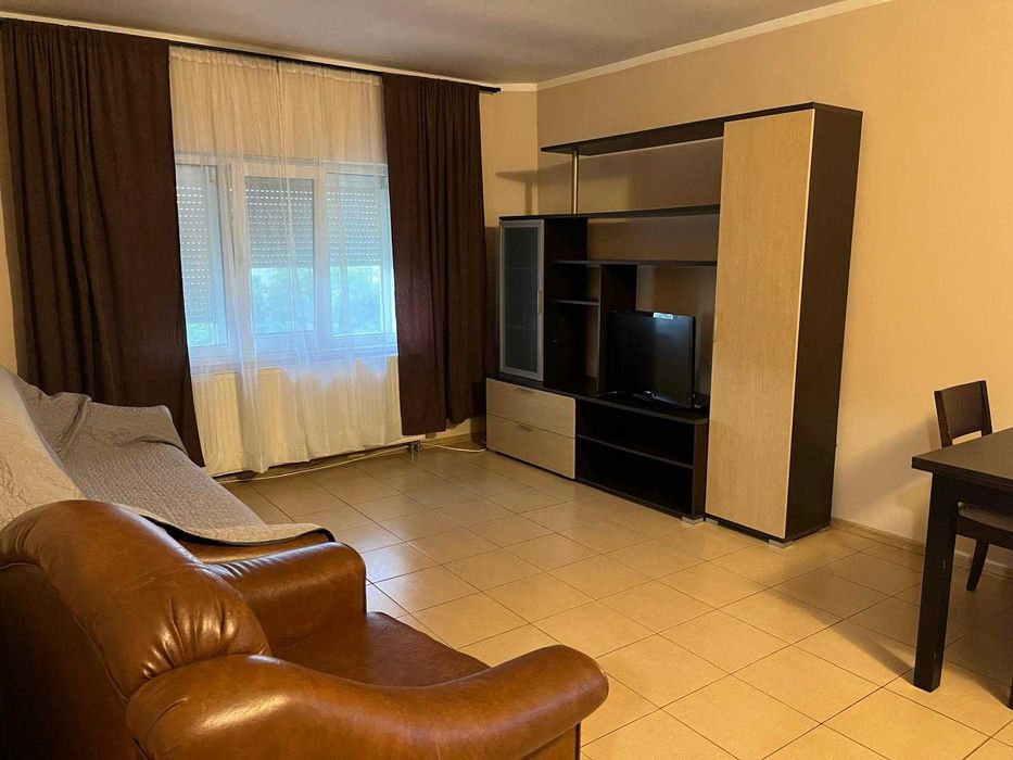 Apartament de închiriat