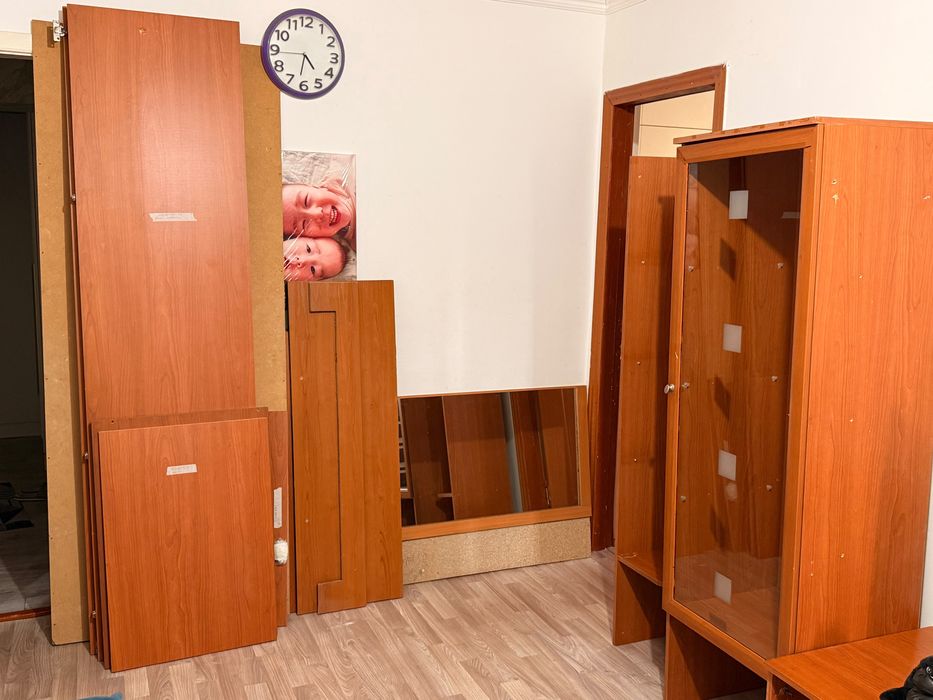 Продам стенку-шкаф в зал, самовывоз сегодня!