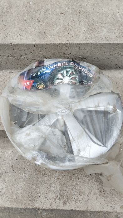 Продам колпаки на диски