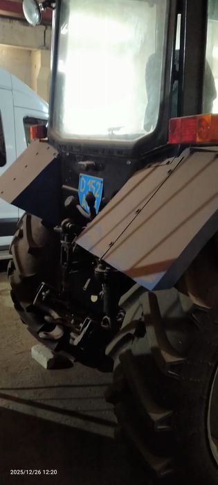 Продам трактор срочно