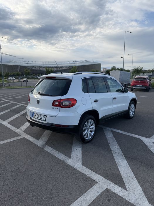VOLKSWAGEN Tiguan 2010 — imagine 3