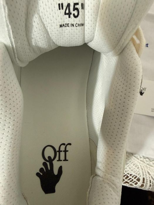 Off White ODSY-1000(Albi)(41,42)