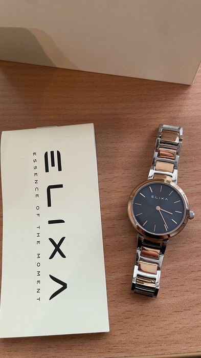 Продаю женские часы