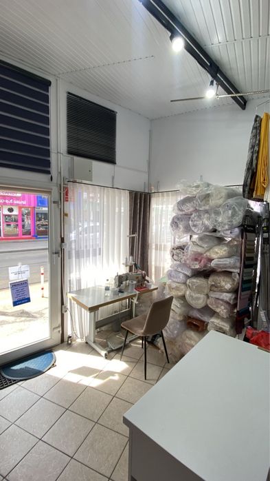 Vand spatiu comercial