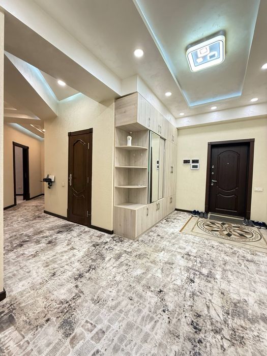 Айбек метро Сдаётся квартира 3 х комната