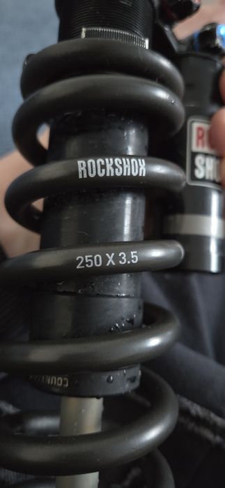 RockShox Vivid R2C Dh